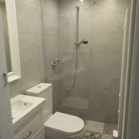 Inviting 2-bed House In Tignale Ferienhaus *