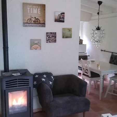 Inviting 2-bed House In Tignale Ferienhaus Olzano